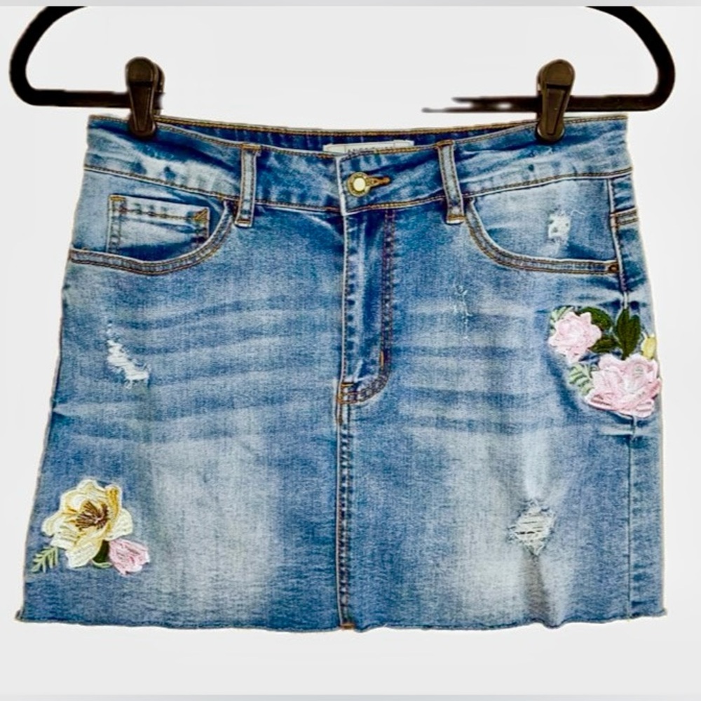 Angel Kiss Denim Skirt with floral stitching, large